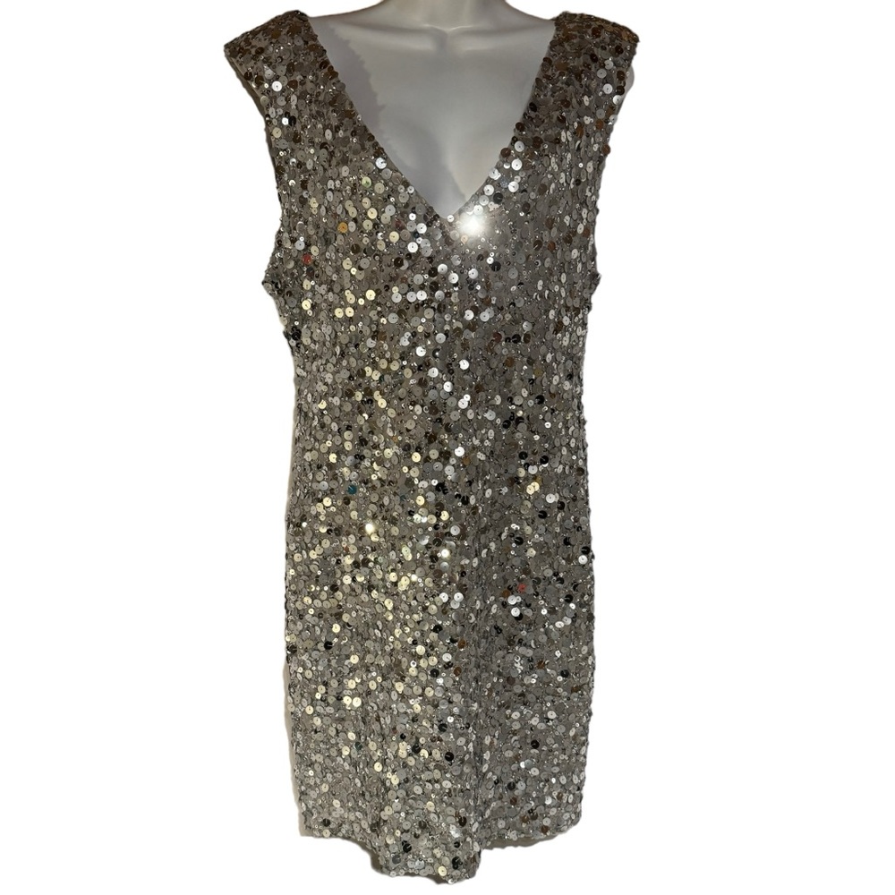 ALICE + OLIVIA SILVER SEQUIN V NECK SLEEVELESS MINI DRESS 12